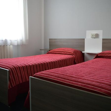Bed and Breakfast Il Corso Новара Экстерьер фото