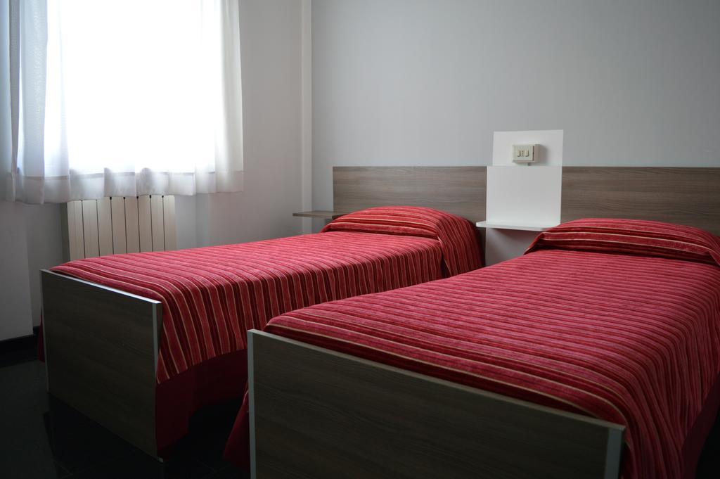 Bed and Breakfast Il Corso Новара Экстерьер фото